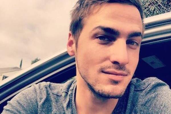 kendall-schmidt-selfie-instagram-400